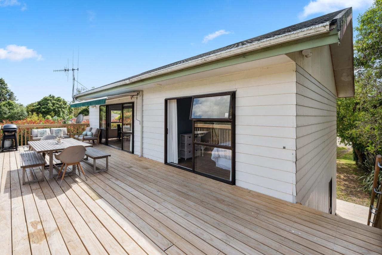 Waitahanui Lake House - Lake Taupo Holiday Home Exteriör bild