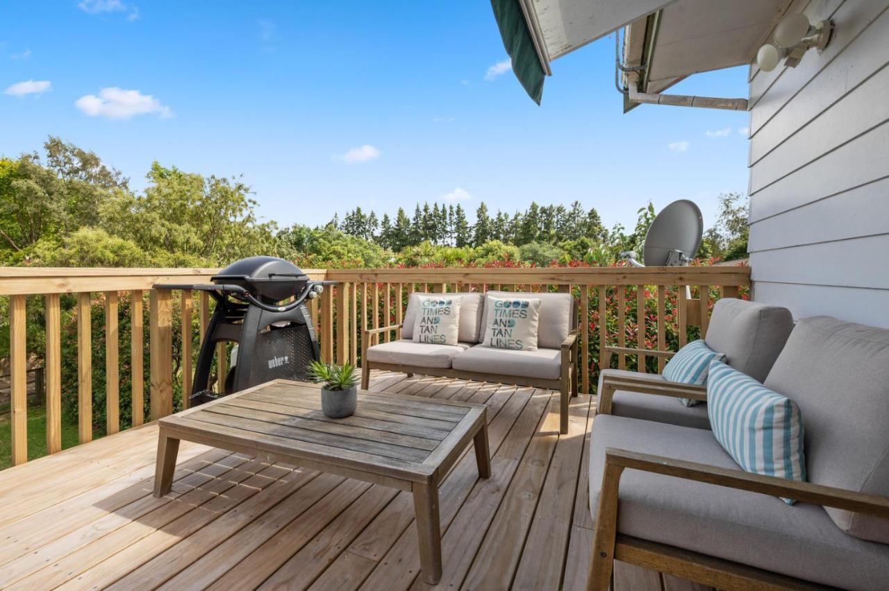 Waitahanui Lake House - Lake Taupo Holiday Home Exteriör bild